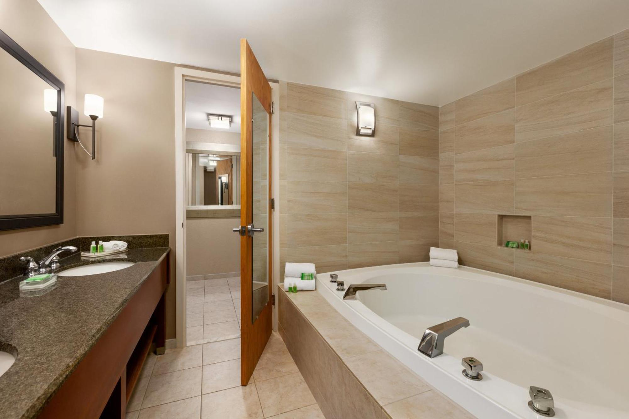 Holiday Inn Washington-Dulles International Airport By Ihg Sterling Exteriér fotografie